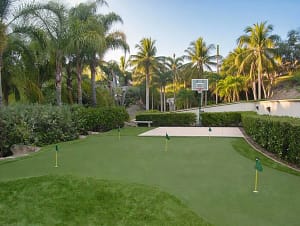 Belleair-Florida-Large-Residential-Putting-Green - Sims & Greens assive custom artificial putting green in Belleair, Florida, featuring multi-hole practice layouts and professional-grade fringe turf.